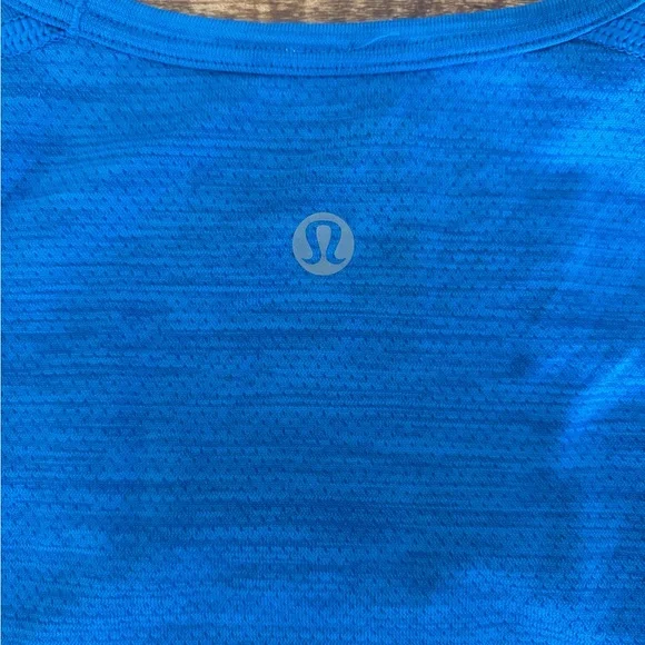 Men’s Lululemon Active Tops - Picture 4 of 6